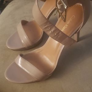 Womens cream colored Calvin Klein high heels